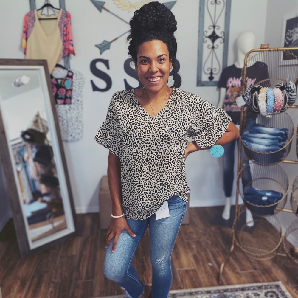 Leopard Ruffle Sleeve Blouse - Picture 2 of 2